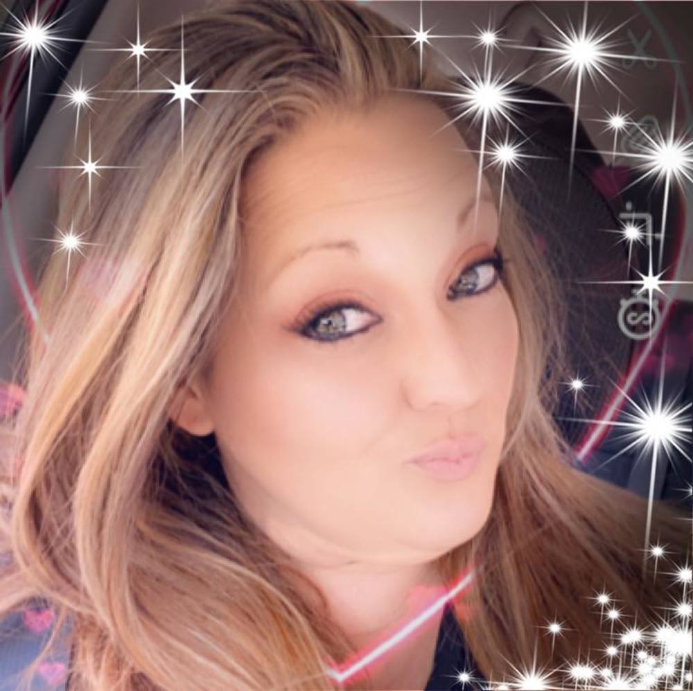 Meet your Posher, Nikole